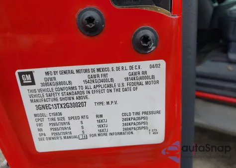 2002 Chevrolet Avalanche 1500 z USA, uszkodzony, nr VIN 3GNEC13TX2G300207